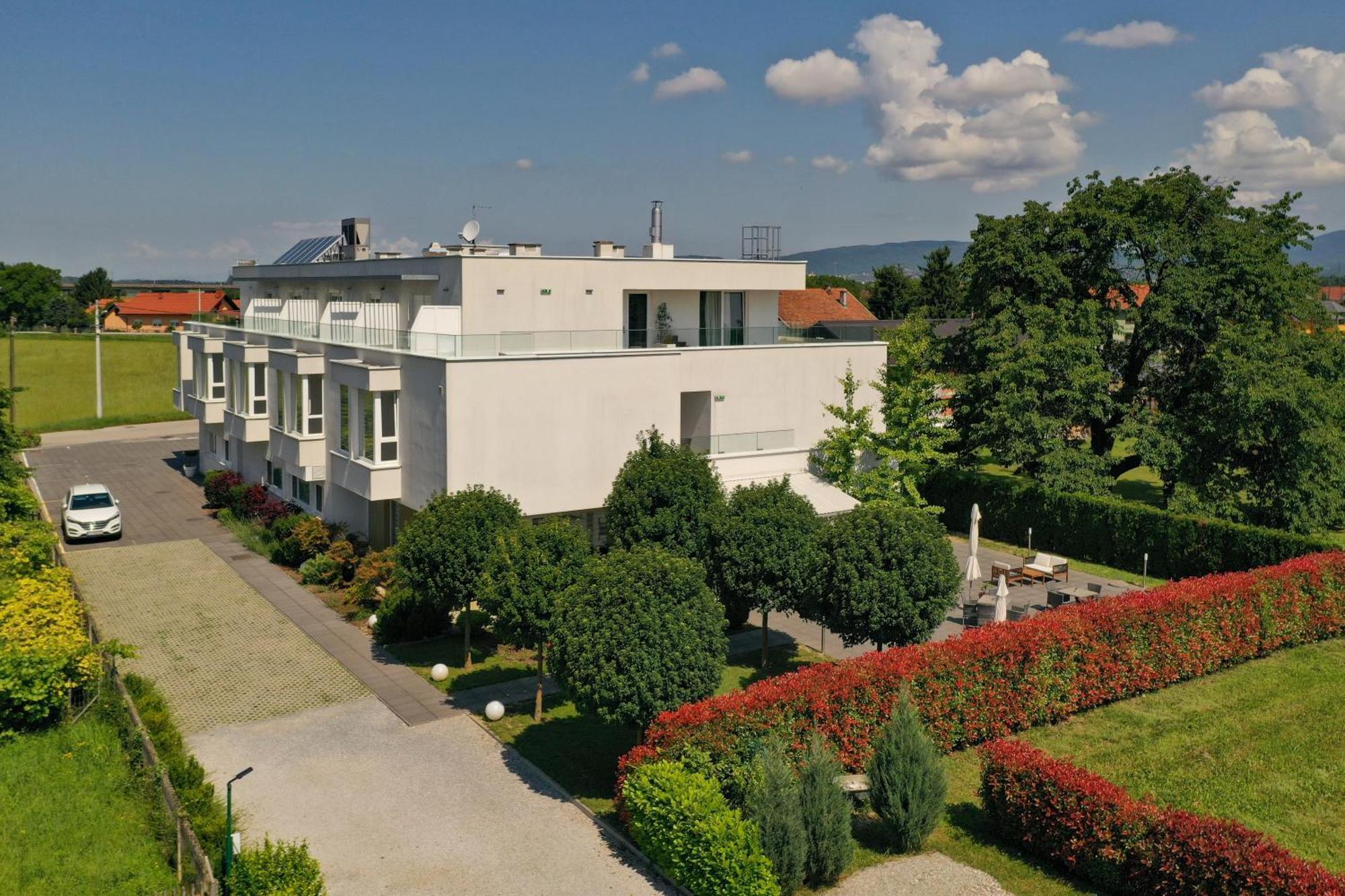 Hotel Magdalena Zagreb Exterior foto