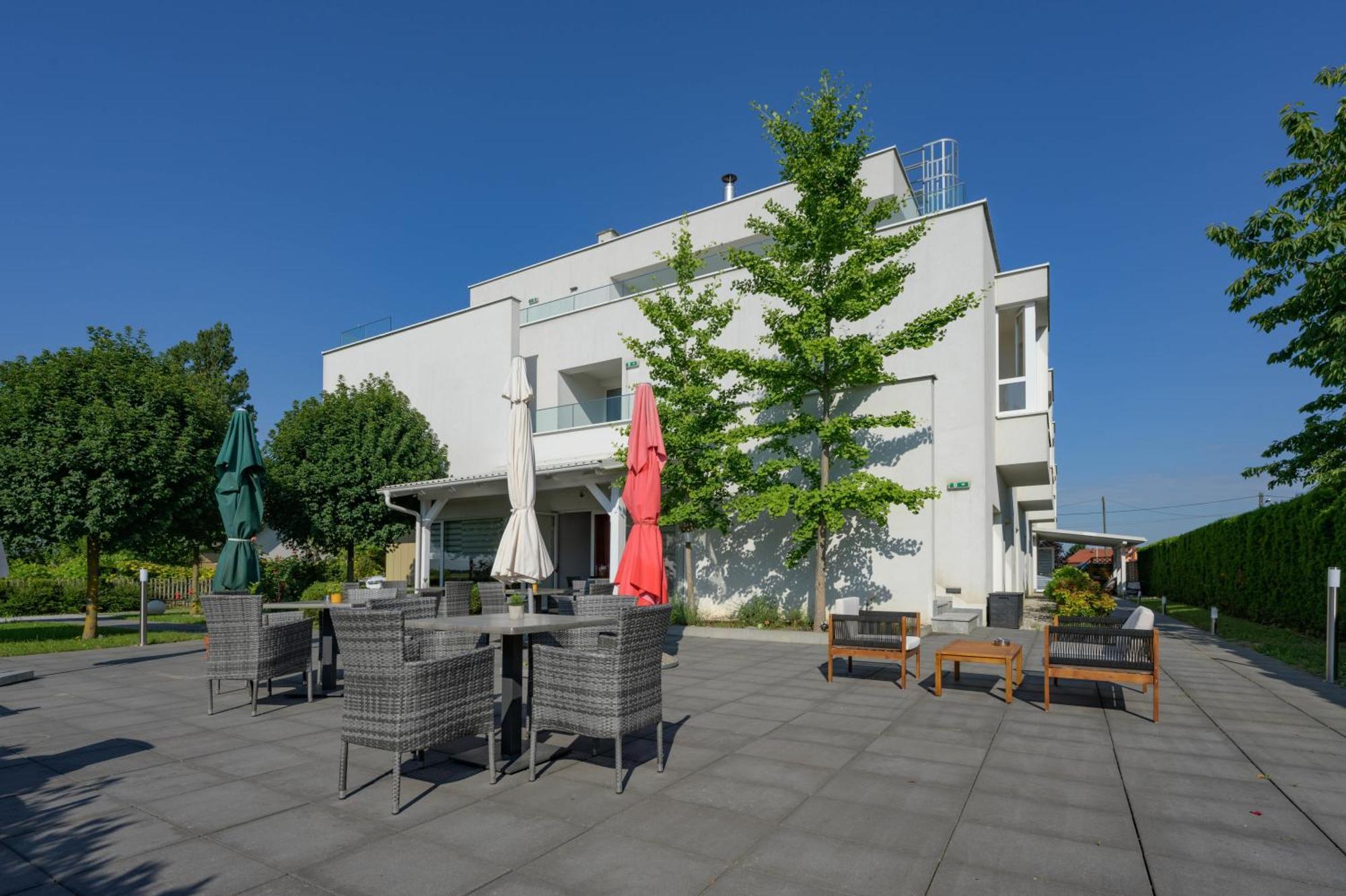 Hotel Magdalena Zagreb Exterior foto